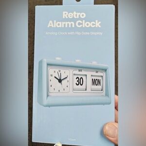 Retro Alarm Clock Flip Date Day Display Desk Clock Blue Analog Clock NIB